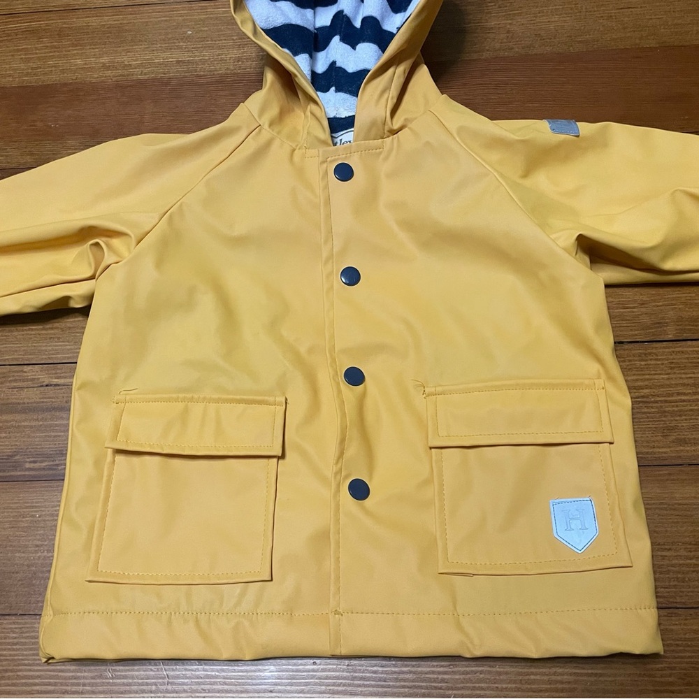 Hatley Yellow Hooded Raincoat Size 12-18 Months - Picture 6 of 16